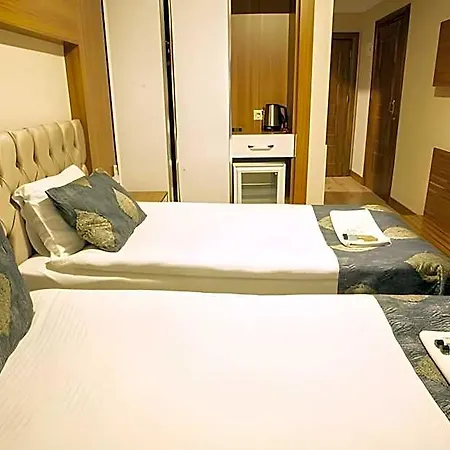 Hotel Palas 3*